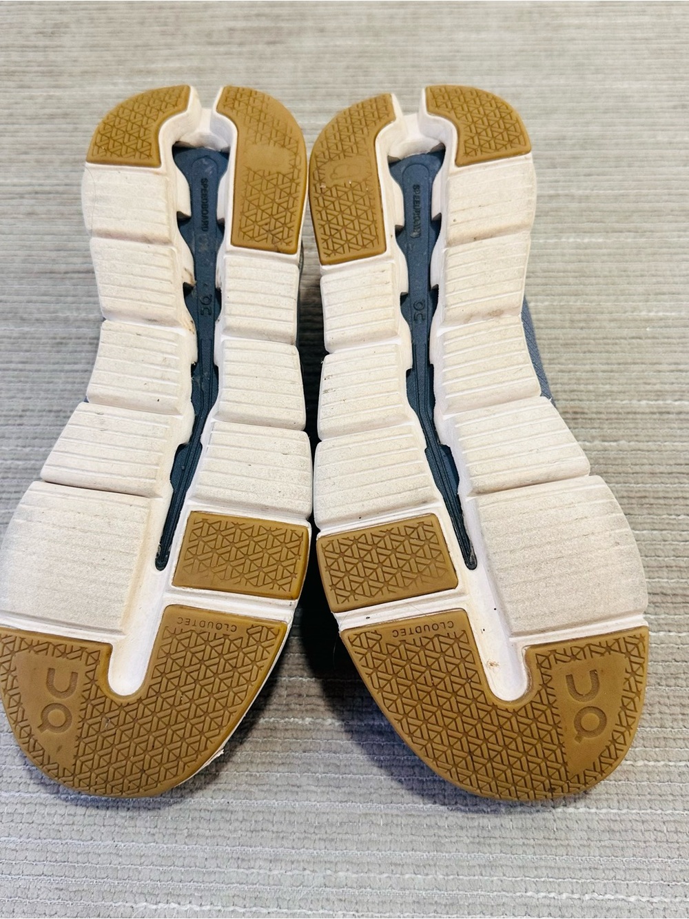 On Cloudrift Women's Walking Shoes Metal/Navy Blue Beige Size US 8 / EU 39 - Picture 9 of 11